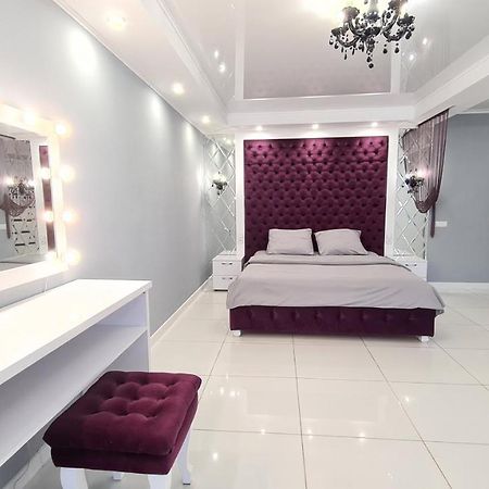 Apartaments On Prospekt Mira 35 Кривой Рог Екстериор снимка