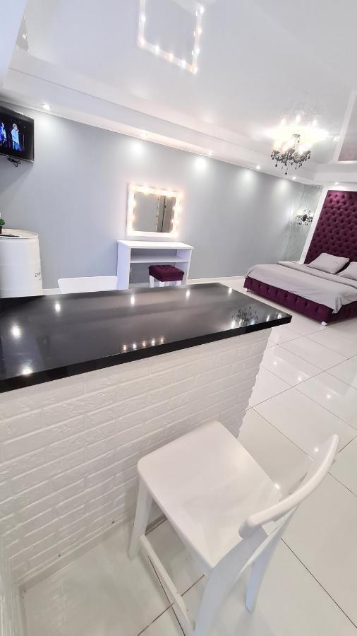 Apartaments On Prospekt Mira 35 Кривой Рог Екстериор снимка