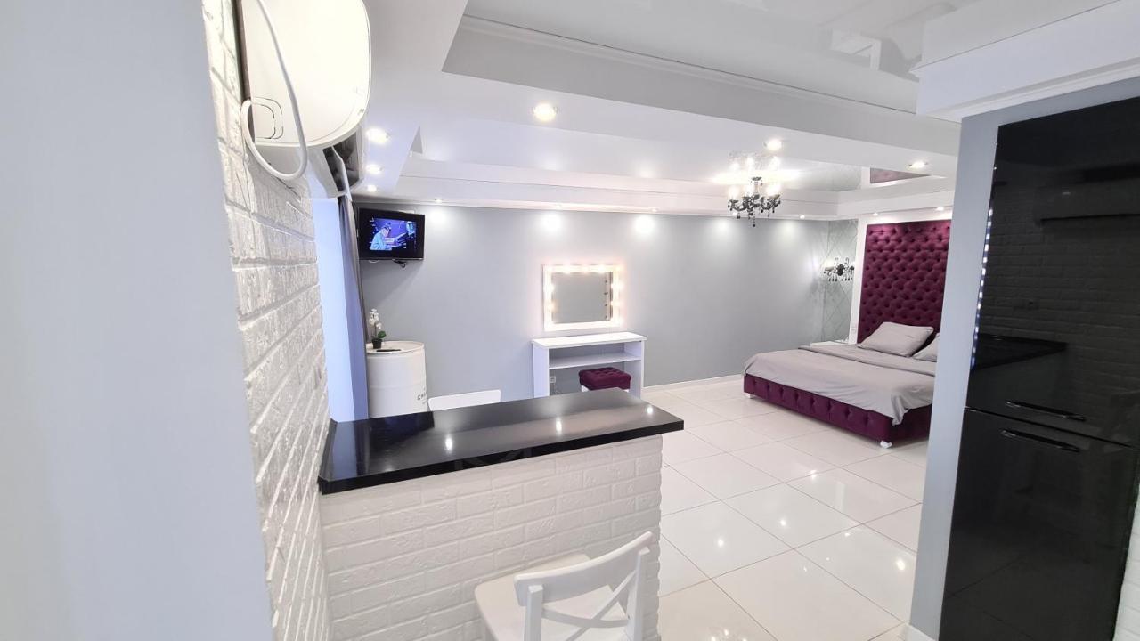 Apartaments On Prospekt Mira 35 Кривой Рог Екстериор снимка